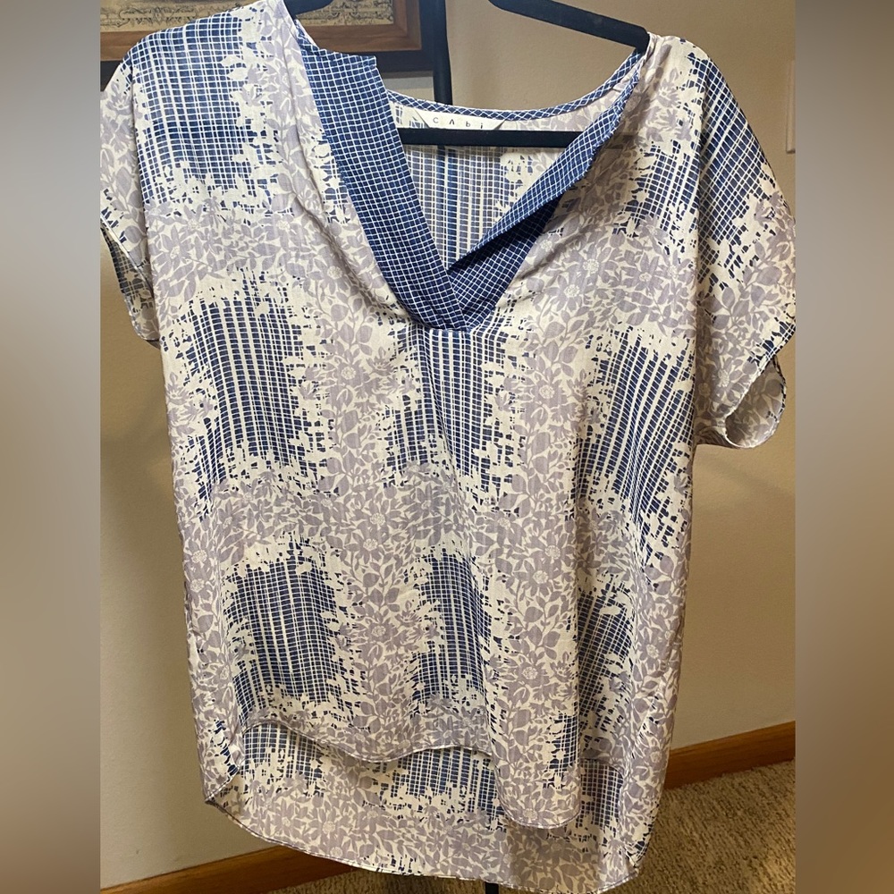 Cabi V Neck Short Sleeve Sheer Top